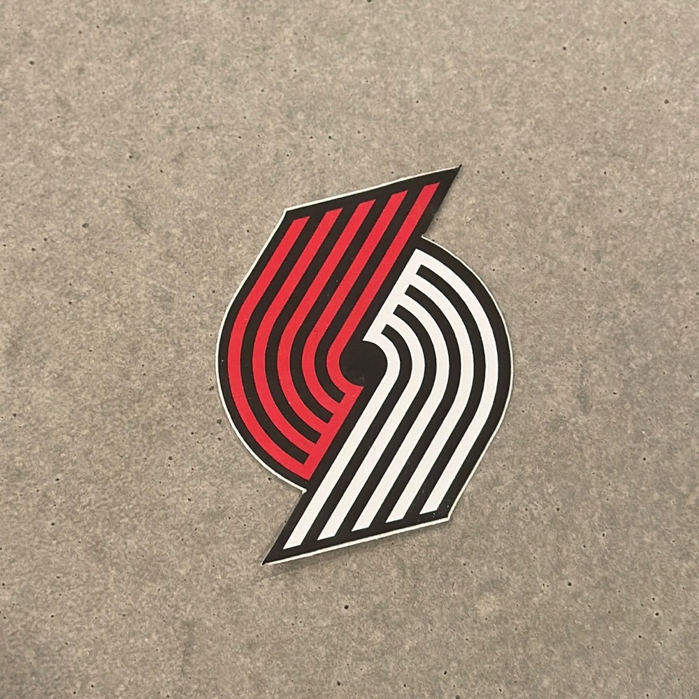 NWOT PORTLAND TRAIL BLAZERS NBA BASKETBALL STICKER